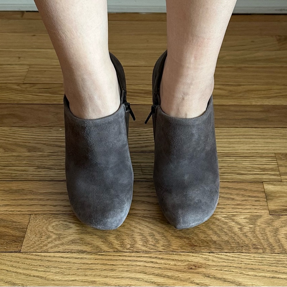 Balenciaga women booties size 39